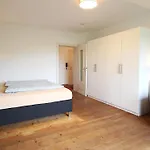 Zentrale Stadtwohnung - Direkt Am Main, Park-ausblick Würzburg